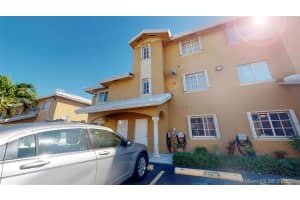 3362 W 80th St, Hialeah Gardens, FL 33018, Sold 04/22/21