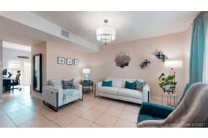 3362 W 80th St, Hialeah Gardens, FL 33018, Sold 04/22/21
