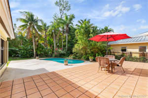 5036 SW 76th St, Miami, FL 33143, Sold 05/24/21
