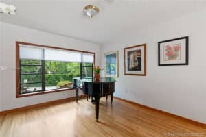 5036 SW 76th St, Miami, FL 33143, Sold 05/24/21