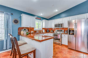 3805 NW 122nd Terrace, Sunrise, FL 33323, Sold 03/10/21