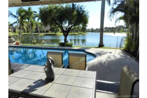 8900 SW 57th St, Cooper City, FL 33328, Sold 03/22/21