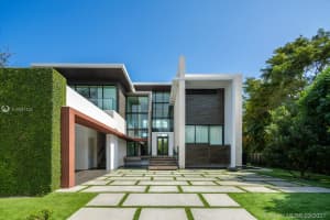 132 Paloma Dr, Coral Gables, FL 33143, Sold 07/01/21