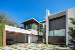 132 Paloma Dr, Coral Gables, FL 33143, Sold 07/01/21