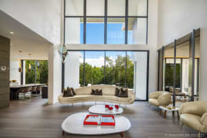 132 Paloma Dr, Coral Gables, FL 33143, Sold 07/01/21