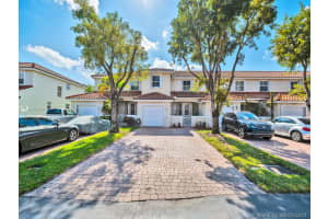 9752 NW 45th Ln, Doral, FL 33178, Sold 03/10/21
