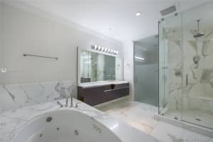 2627 S Bayshore Dr, Miami, FL 33133, Sold 01/06/22