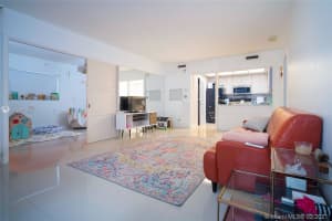 2430 SE 17th St, Fort Lauderdale, FL 33316, Sold 05/04/21