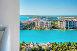 50 South Pointe Dr, Miami Beach, FL 33139, Sold 06/15/21
