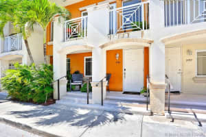 2755 NE 184th Way #103, Aventura, FL 33160, Sold 06/02/22