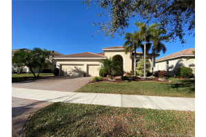 19221 SW 62nd St, Fort Lauderdale, FL 33332, Sold 04/09/21