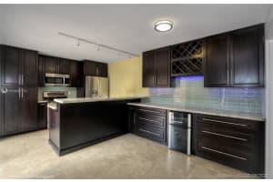 846 Blue Ridge Cir, West Palm Beach, FL 33409, Sold 06/21/21