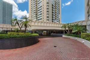 1904 S Ocean Dr, Hallandale Beach, FL 33009, Sold 04/15/21