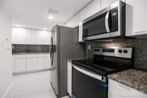 825 Brickell Bay Dr, Miami, FL 33131, Sold 05/12/21