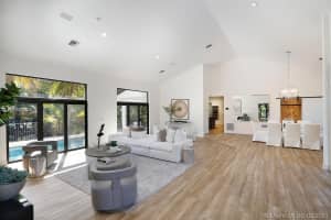 5942 SW 135th Terrace, Pinecrest, FL 33156, Sold 04/20/21