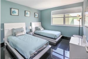 834 Ocean Dr, Miami Beach, FL 33139, Sold 07/23/21