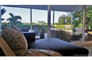 415 S Shore Dr, Miami Beach, FL 33141, Sold 03/02/21