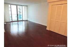 7501 E Treasure Dr #10m, North Bay Village, FL 33141, Sold 04/26/21