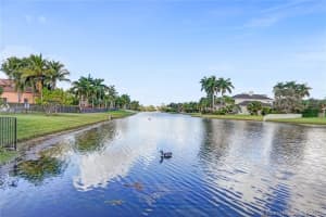 12649 S Stonebrook Cir, Davie, FL 33330, Sold 06/15/21