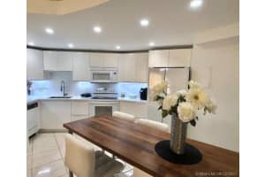 600 Parkview Dr # 1132, Hallandale Beach, FL 33009, Sold 03/31/21