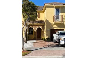 15417 SW 8th Ln, Miami, FL 33194, Sold 05/07/21