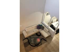 15417 SW 8th Ln, Miami, FL 33194, Sold 05/07/21