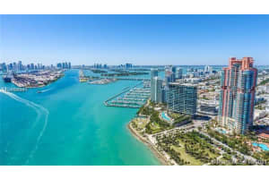 300 South Pointe Dr, Miami Beach, FL 33139, Sold 03/17/21