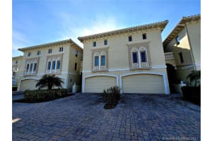 1032 Paseo Del Rio NE, St. Petersburg, FL 33702, Sold 03/31/21