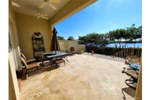 1032 Paseo Del Rio NE, St. Petersburg, FL 33702, Sold 03/31/21