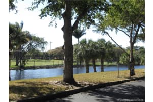 6439 Lemon Tree Ln, Miami Lakes, FL 33014, Sold 04/23/21