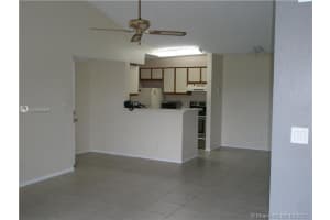 2866 S University Dr, Davie, FL 33328, Sold 05/24/21