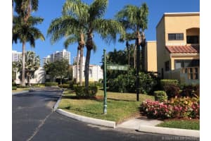 20937 Bay Ct, Miami, FL 33180, Sold 06/25/21