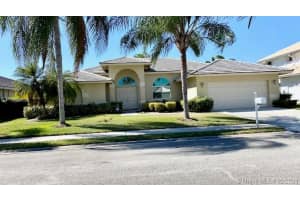 10212 SW 12th St, Pembroke Pines, FL 33025, Sold 03/30/21