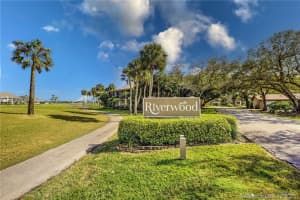 233 NE Edgewater Dr, Stuart, FL 34996, Sold 05/19/21