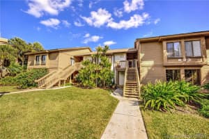 233 NE Edgewater Dr, Stuart, FL 34996, Sold 05/19/21