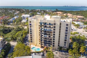 77 Crandon Blvd #3d, Key Biscayne, FL 33149, Sold 04/16/21