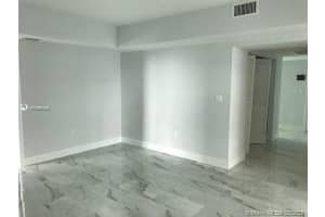 1800 N Bayshore Dr, Miami, FL 33132, Sold 05/07/21