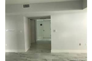 1800 N Bayshore Dr, Miami, FL 33132, Sold 05/07/21