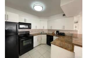 5225 Collins Ave, Miami, FL 33140, Sold 07/30/21