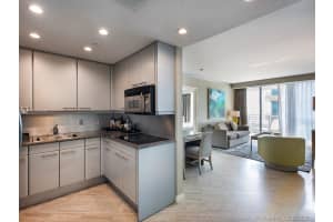 101 Ocean Dr, Miami Beach, FL 33139, Sold 05/06/21