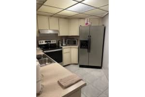 9405 Fontainebleau Blvd, Miami, FL 33172, Sold 04/09/21