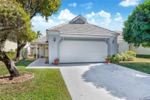 4805 NW 99th Ct, Doral, FL 33178, Sold 03/12/21