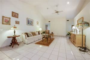 4805 NW 99th Ct, Doral, FL 33178, Sold 03/12/21