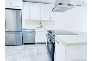 3401 N Country Club Dr, Aventura, FL 33180, Sold 07/01/21