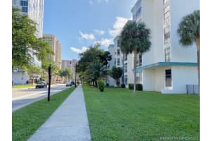 17620 Atlantic Blvd, Sunny Isles Beach, FL 33160, Sold 07/23/21