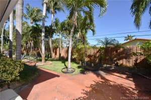 20205 NE 23rd Ct, Miami, FL 33180, Sold 05/03/21