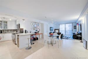 6039 Collins Ave, Miami Beach, FL 33140, Sold 12/21/21