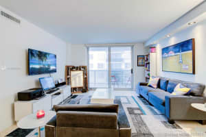 6039 Collins Ave, Miami Beach, FL 33140, Sold 12/21/21