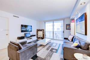 6039 Collins Ave, Miami Beach, FL 33140, Sold 12/21/21