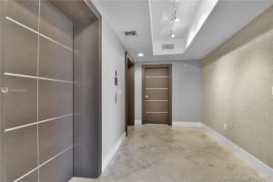3535 S Ocean Dr, Hollywood, FL 33019, Sold 05/19/21